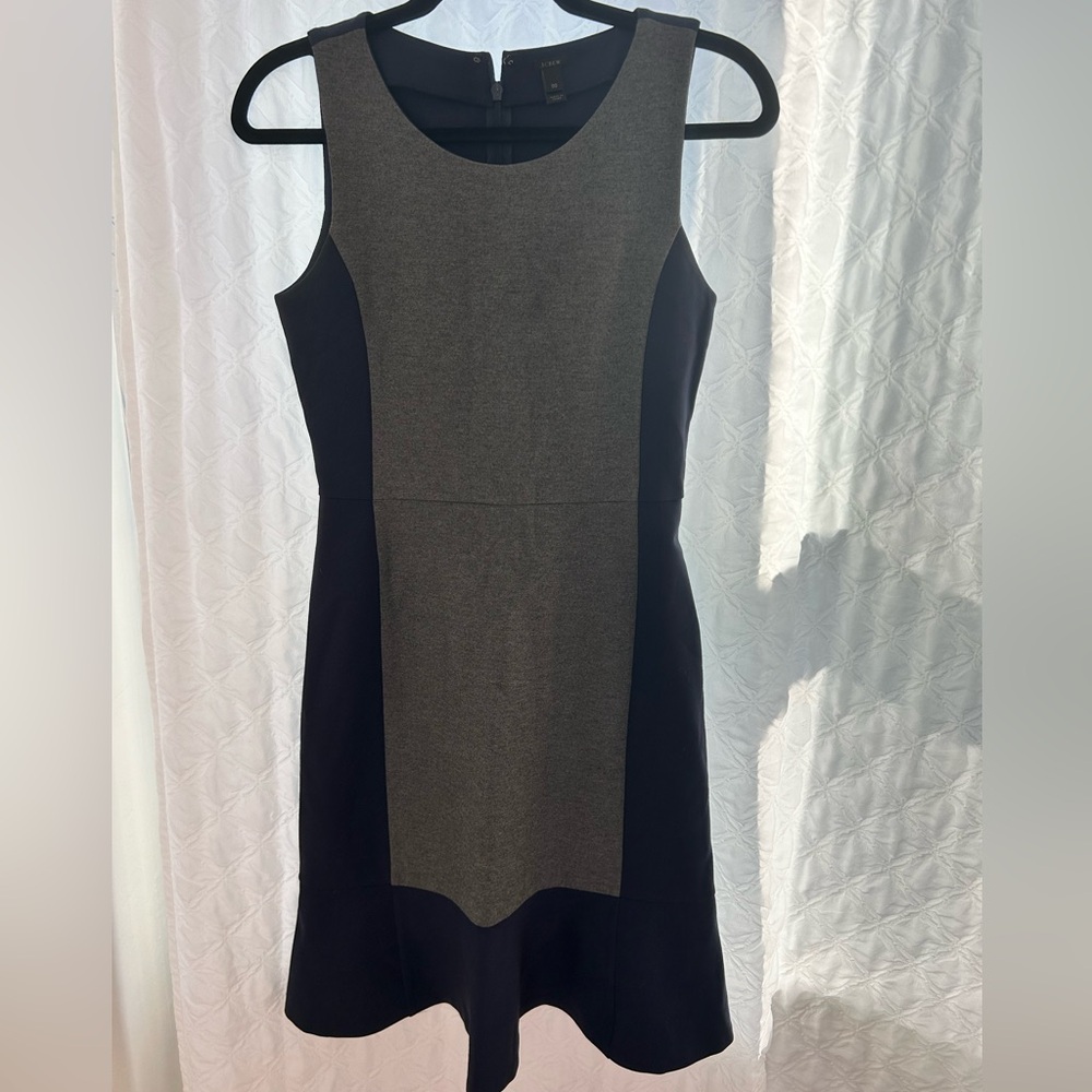 Chic Two-Tone Women's Midi Dress